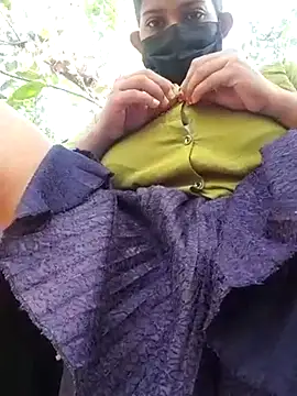 Snapshot of kumaricapalsex2 chatting on 02/23/25, 03:13 kumaricapalsex2 online show from 02/23/25, 03:13