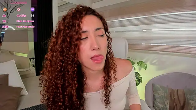 Snapshot of miss_catalinaa chatting on 01/06/26, 12:31 miss catalinaa online show from 01/06/26, 12:31