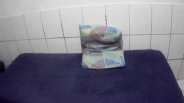 Snapshot of pierdona chatting on 01/13/26, 08:14 pierdona online show from 01/13/26, 08:14