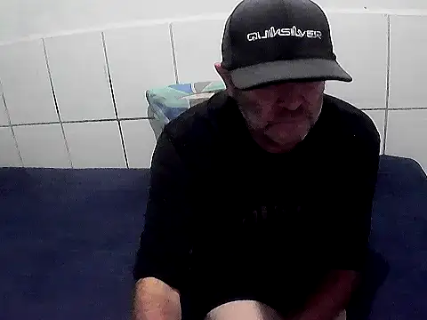 Snapshot of pierdona chatting on 01/14/26, 08:03 pierdona online show from 01/14/26, 08:03