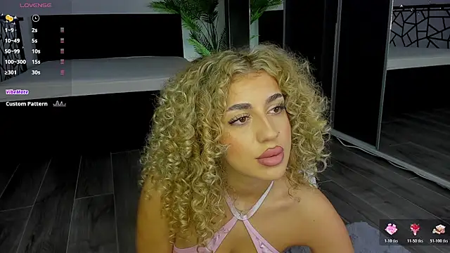 CurlyAnt0 online show from 01/06/26, 07:12