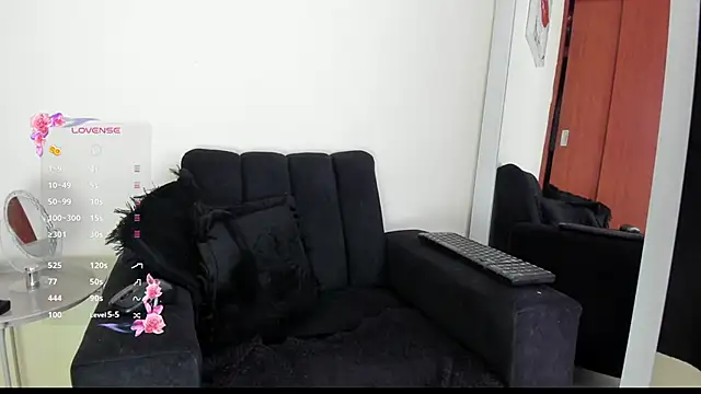 its  angelica  online show from 10/08/25, 06:05