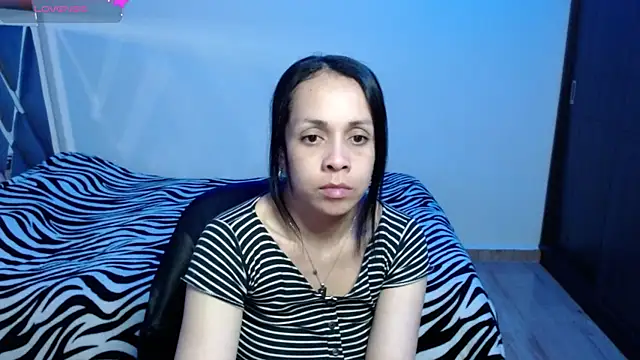 Snapshot of Amber_Lovely chatting on 09/16/25, 12:00 Amber Lovely online show from 09/16/25, 12:00