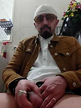 Snapshot of HungJonny99 chatting on 02/26/26, 04:50 HungJonny99 online show from 02/26/26, 04:50