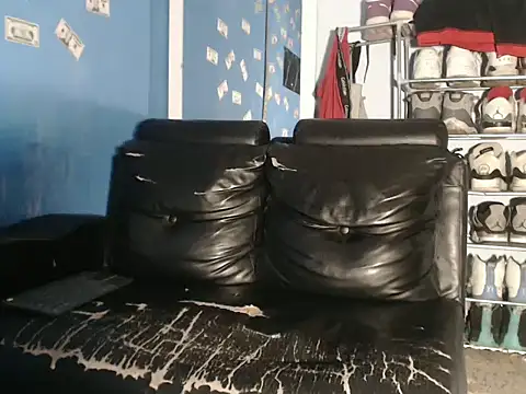 Alid 17 online show from 11/08/25, 05:07