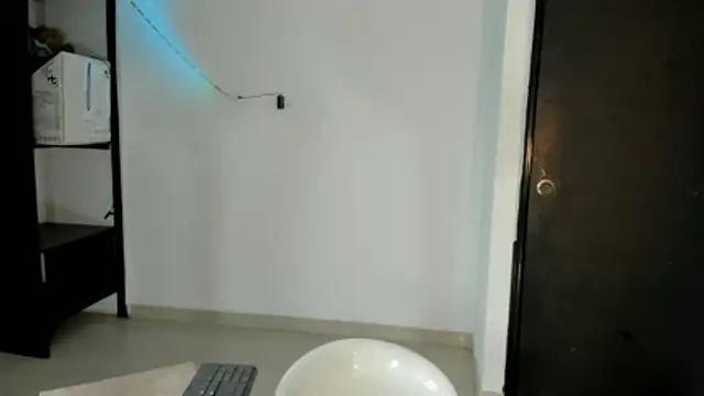 Alid 17 online show from 12/18/25, 10:27