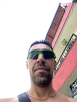 Snapshot of dantedesirexx chatting on 01/21/25, 06:23 dantedesirexx online show from 01/21/25, 06:23