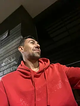 Snapshot of dantedesirexx chatting on 01/22/25, 05:16 dantedesirexx online show from 01/22/25, 05:16