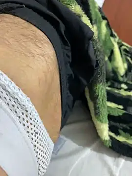 Snapshot of dantedesirexx chatting on 02/03/25, 04:46 dantedesirexx online show from 02/03/25, 04:46