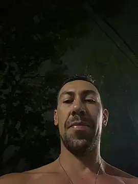 Snapshot of dantedesirexx chatting on 02/22/25, 03:34 dantedesirexx online show from 02/22/25, 03:34