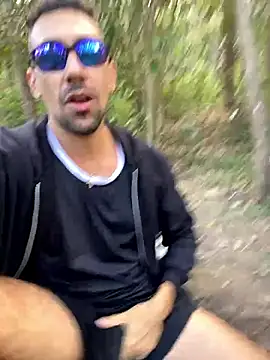 Snapshot of dantedesirexx chatting on 09/10/25, 09:26 dantedesirexx online show from 09/10/25, 09:26