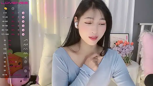 Snapshot of -Jolene-688- chatting on 02/08/25, 04:04 -Jolene-688- online show from 02/08/25, 04:04