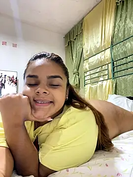 Evabigass online show from 11/08/25, 10:30