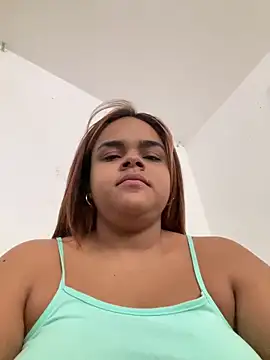 Snapshot of Evabigass chatting on 07/02/26, 12:33 Evabigass online show from 07/02/26, 12:33