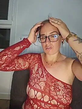 lindsay 33off online show from 06/28/26, 08:59