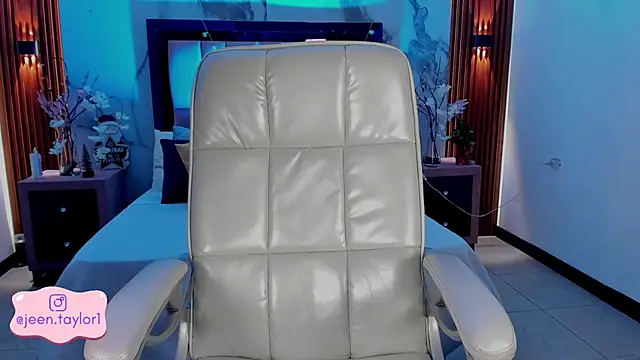 Snapshot of Jeen_Taylor chatting on 11/29/25, 08:12 Jeen Taylor online show from 11/29/25, 08:12