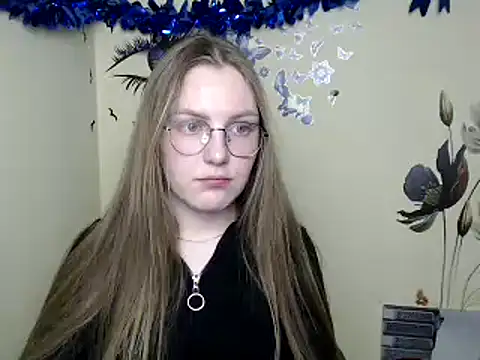 Snapshot of _AlMamiyy_ chatting on 12/24/24, 09:22 AlMamiyy online show from 12/24/24, 09:22