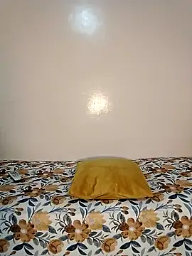 Snapshot of Zomorodaa_ chatting on 09/30/25, 09:36 Zomorodaa online show from 09/30/25, 09:36