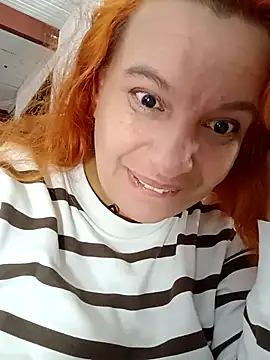 Snapshot of RoxieJackson chatting on 12/15/25, 11:36 RoxieJackson online show from 12/15/25, 11:36