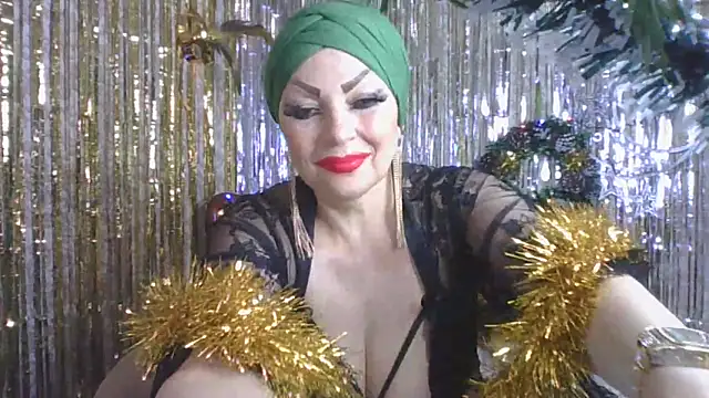 Snapshot of Izabella_gold chatting on 12/26/24, 08:07 Izabella gold online show from 12/26/24, 08:07
