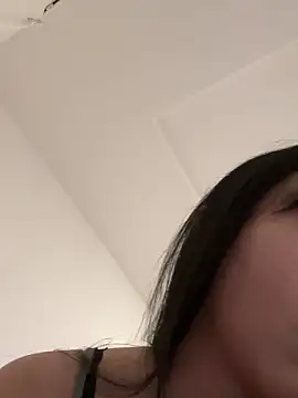 Snapshot of _yuki_chan chatting on 06/12/26, 04:50 yuki chan online show from 06/12/26, 04:50