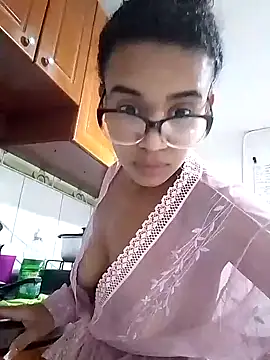 evafoxs online show from 12/15/24, 12:49