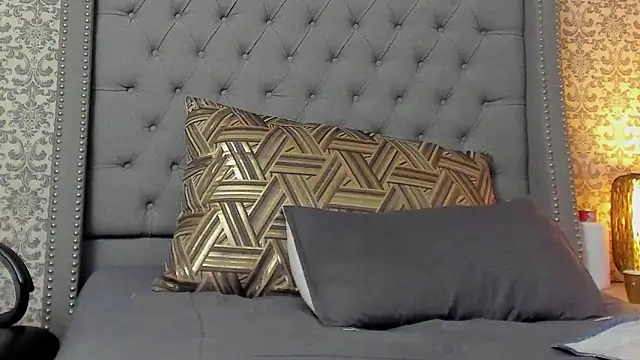 evafoxs online show from 03/13/25, 07:28