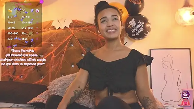 evafoxs online show from 10/10/25, 02:54