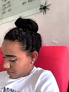 evafoxs online show from 11/01/25, 09:28