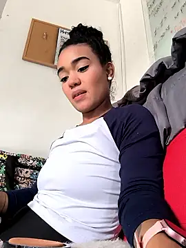 evafoxs online show from 12/04/25, 06:16