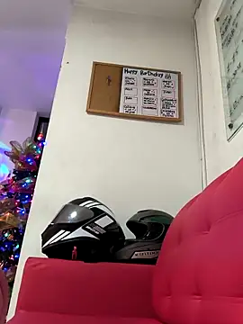 evafoxs online show from 12/14/25, 12:16