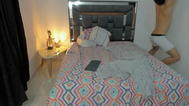 enzo sloran online show from 12/01/25, 07:35