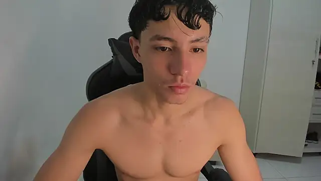 enzo sloran online show from 03/31/26, 05:24