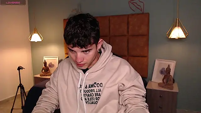 AlejooTwink online show from 02/09/25, 11:25