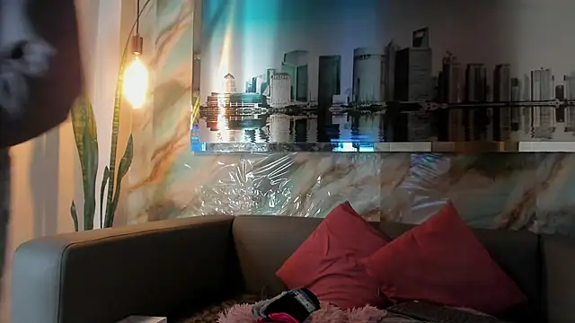 Layla 707 online show from 03/06/25, 12:00