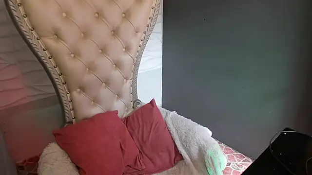 Layla 707 online show from 03/07/26, 06:38