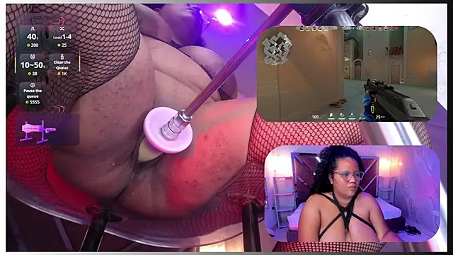 Snapshot of MhiaRey chatting on 05/04/26, 01:18 MhiaRey online show from 05/04/26, 01:18