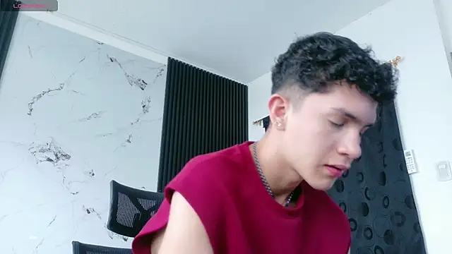 Snapshot of Noah_tyler_ chatting on 07/31/26, 07:24 Noah tyler online show from 07/31/26, 07:24
