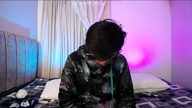 Yellowpokemon23 online show from 04/08/26, 02:33