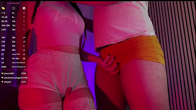 Snapshot of BubbleDoll chatting on 12/25/24, 10:05 BubbleDoll online show from 12/25/24, 10:05