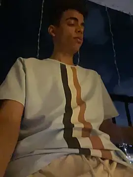 Leo bunny hot online show from 12/20/24, 11:47