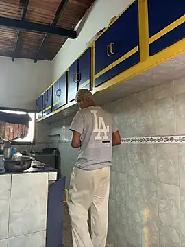 Leo bunny hot online show from 11/03/25, 07:26