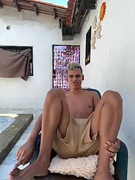 Leo bunny hot online show from 04/05/26, 06:05