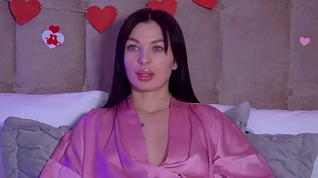 AlexandraBloom online show from 02/13/25, 12:35