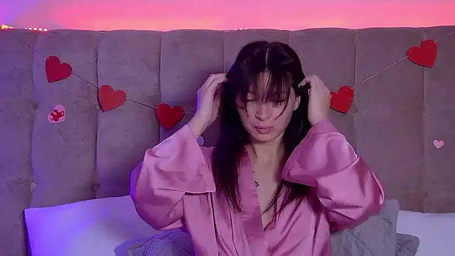 AlexandraBloom online show from 02/13/25, 05:26