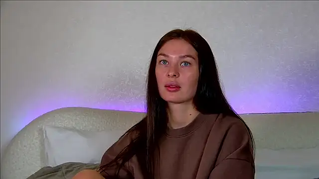 AlexandraBloom online show from 10/11/25, 06:28