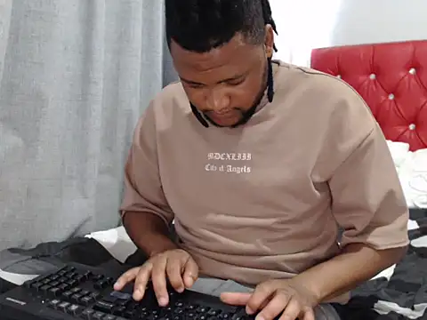 Snapshot of sexybobreezy chatting on 02/11/26, 03:06 sexybobreezy online show from 02/11/26, 03:06