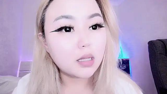 amelia sunlight online show from 12/11/24, 08:50