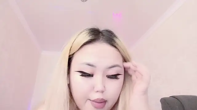 amelia sunlight online show from 02/20/25, 03:34