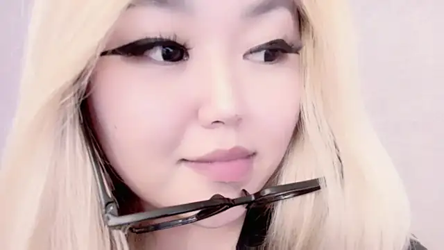 amelia sunlight online show from 02/26/25, 03:32